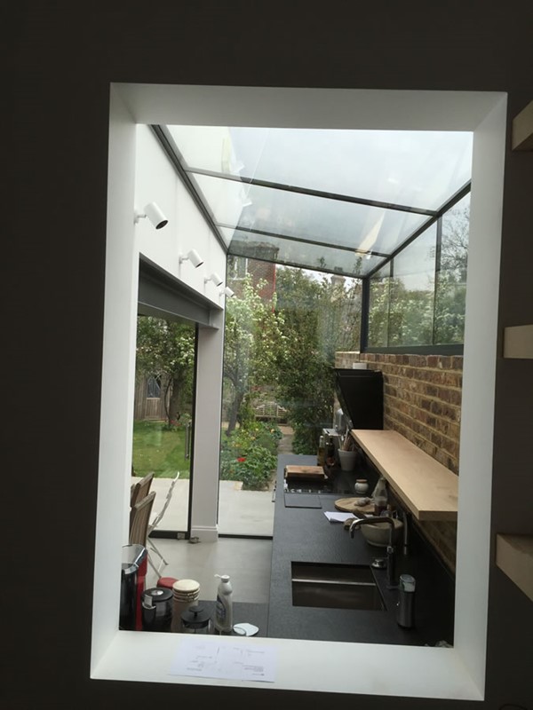 Minimal Frame Projects - Frameless glass-box extensions